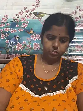 Snapshot of Beauty-queen chatting on March 2025 01:30:02 PM Beauty-queen online show from March 2025 01:30:02 PM