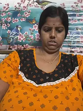 Snapshot of Beauty-queen chatting on March 2025 04:54:02 PM Beauty-queen online show from March 2025 04:54:02 PM