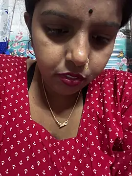 Snapshot of Beauty-queen chatting on March 2025 02:25:02 PM Beauty-queen online show from March 2025 02:25:02 PM