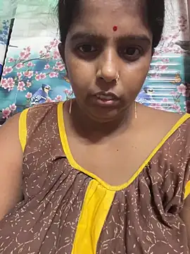 Snapshot of Beauty-queen chatting on September 2025 02:16:01 PM Beauty-queen online show from September 2025 02:16:01 PM