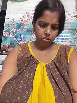 Snapshot of Beauty-queen chatting on October 2025 11:11:01 AM Beauty-queen online show from October 2025 11:11:01 AM