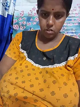 Beauty-queen online show from April 2026 02:03:02 PM