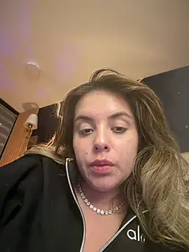 Snapshot of Alirawrz chatting on April 2026 01:51:01 AM Alirawrz online show from April 2026 01:51:01 AM
