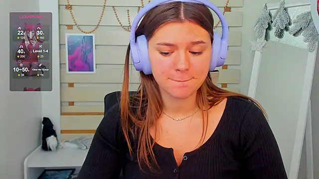 Josephine Kiss online show from December 2024 12:45:01 PM