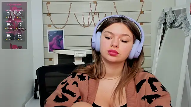 Josephine Kiss online show from January 2025 11:34:02 AM