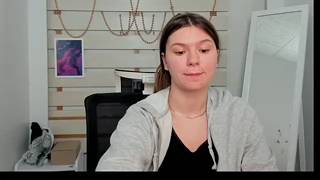 Josephine Kiss online show from January 2025 01:08:01 AM