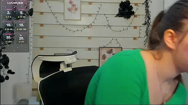 Snapshot of Josephine_Kiss chatting on February 2026 01:26:01 PM Josephine Kiss online show from February 2026 01:26:01 PM