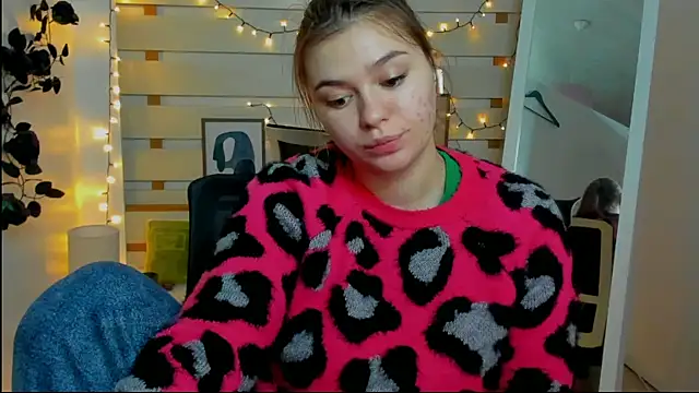 Snapshot of Josephine_Kiss chatting on February 2026 01:54:02 PM Josephine Kiss online show from February 2026 01:54:02 PM