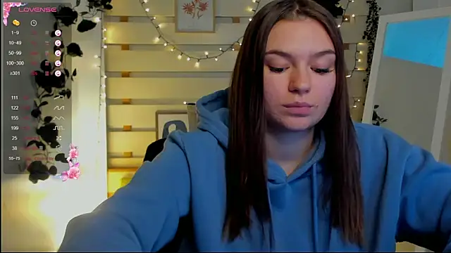 Snapshot of Josephine_Kiss chatting on February 2026 01:21:02 PM Josephine Kiss online show from February 2026 01:21:02 PM