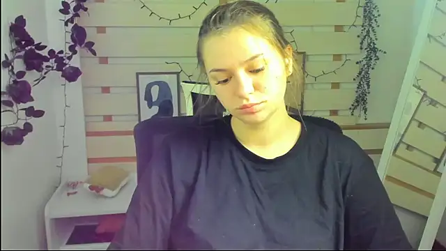 Snapshot of Josephine_Kiss chatting on April 2026 07:33:02 AM Josephine Kiss online show from April 2026 07:33:02 AM