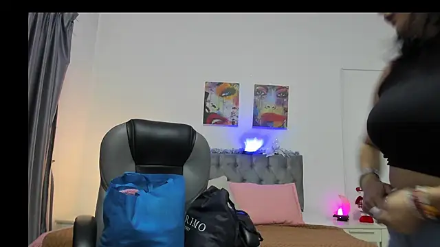 Snapshot of Jayden_Jonnes chatting on December 2024 11:54:02 AM Jayden Jonnes online show from December 2024 11:54:02 AM