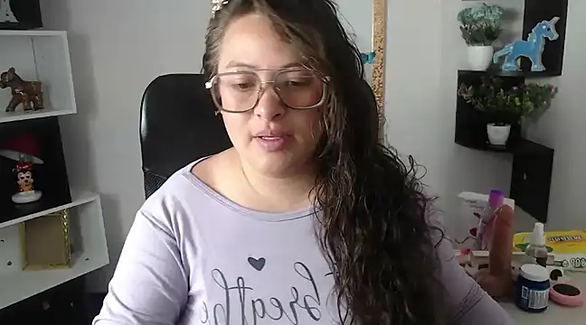 SaraThomso online show from February 2025 03:00:02 AM