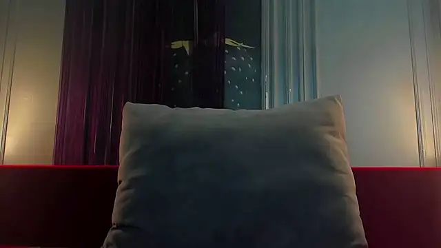 Snapshot of Whitney_Svonn chatting on March 2025 08:24:02 AM Whitney Svonn online show from March 2025 08:24:02 AM