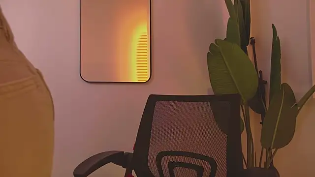 Snapshot of Whitney_Svonn chatting on March 2025 10:30:02 AM Whitney Svonn online show from March 2025 10:30:02 AM