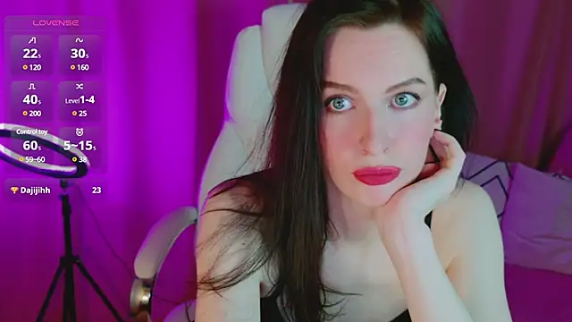 AndreaAshton online show from December 2024 04:32:02 PM