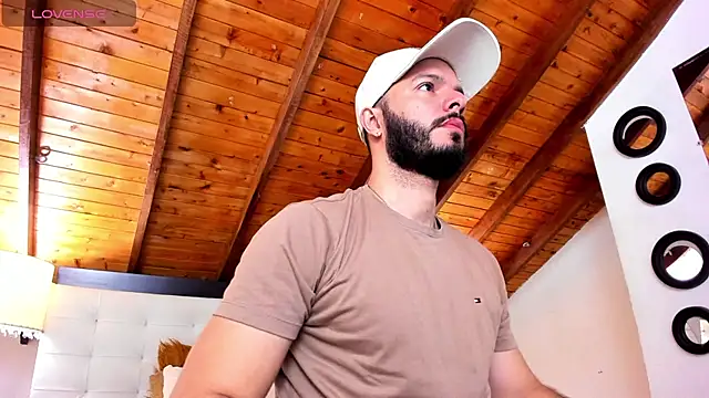 Tom Bailey online show from November 2025 12:49:02 PM