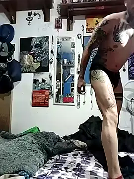 Karinatvdec online show from December 2024 12:22:01 AM