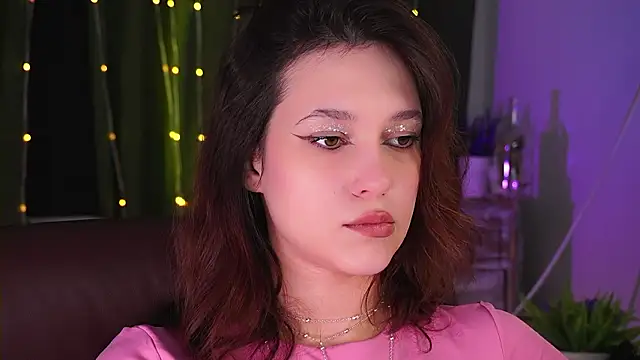 LolaLemona online show from March 2026 10:32:01 AM