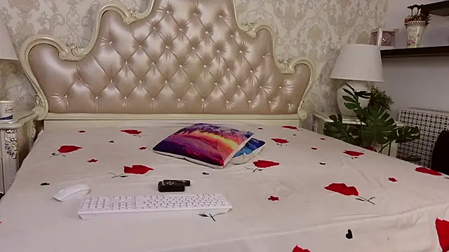 Snapshot of CarmellaAngel chatting on February 2025 11:17:02 AM CarmellaAngel online show from February 2025 11:17:02 AM