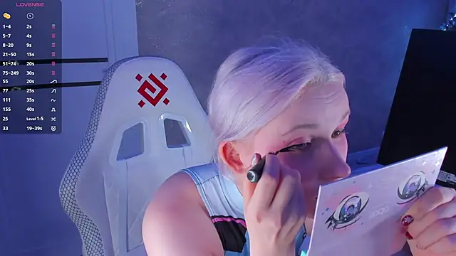 Snapshot of SweeteRose_Royce chatting on January 2025 03:34:01 PM SweeteRose Royce online show from January 2025 03:34:01 PM