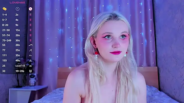 Snapshot of SweeteRose_Royce chatting on February 2025 05:19:02 PM SweeteRose Royce online show from February 2025 05:19:02 PM