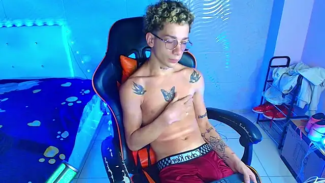 mateodeamjo online show from November 2025 08:46:02 AM