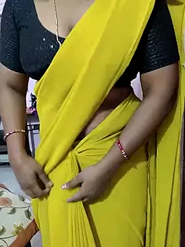 Snapshot of louise92 chatting on February 2025 08:59:01 AM louise92 online show from February 2025 08:59:01 AM