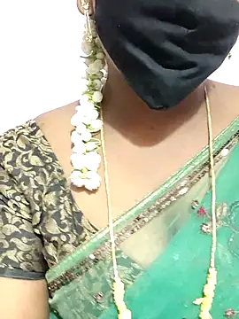 Snapshot of louise92 chatting on February 2025 05:24:01 PM louise92 online show from February 2025 05:24:01 PM