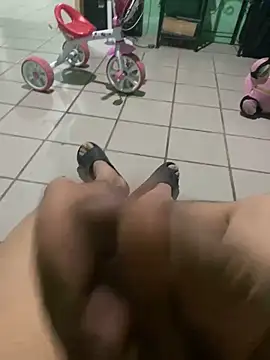 Snapshot of nowex18 chatting on March 2025 05:16:01 AM nowex18 online show from March 2025 05:16:01 AM