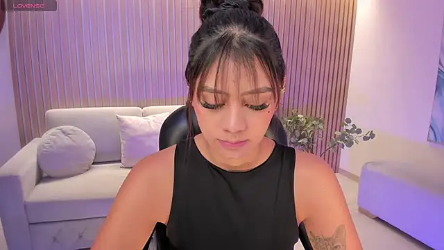 AllyJensen online show from March 2025 11:07:01 AM