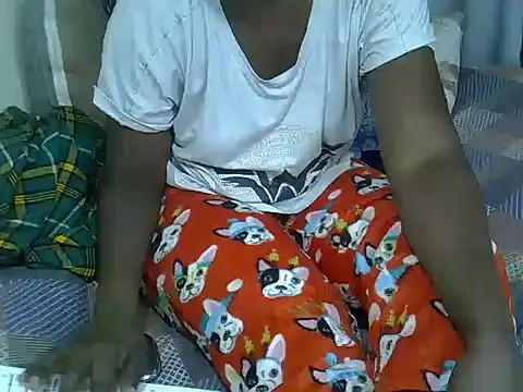 skinnysexynaughty online show from March 2026 04:57:01 PM