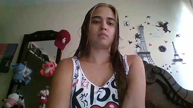 trianabell online show from November 2025 06:39:01 PM