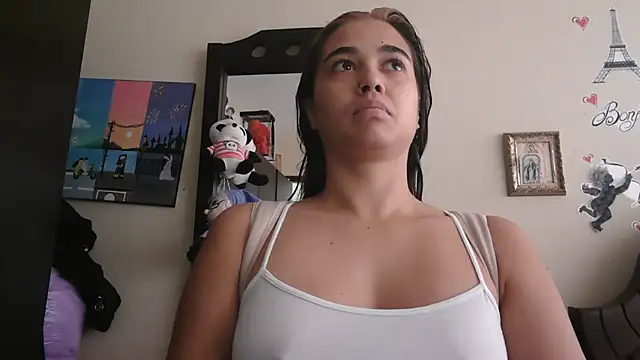 Snapshot of trianabell chatting on March 2026 04:58:02 PM trianabell online show from March 2026 04:58:02 PM