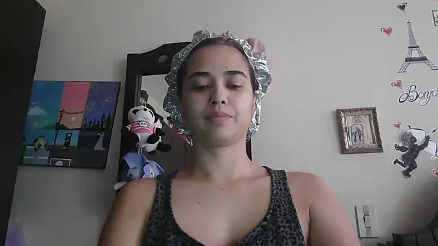 Snapshot of trianabell chatting on March 2026 04:46:01 PM trianabell online show from March 2026 04:46:01 PM