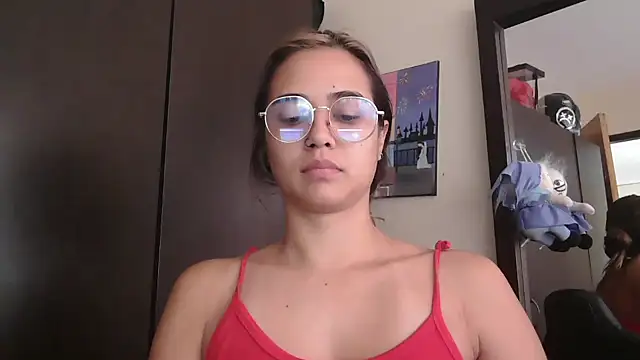 Snapshot of trianabell chatting on March 2026 03:56:01 PM trianabell online show from March 2026 03:56:01 PM