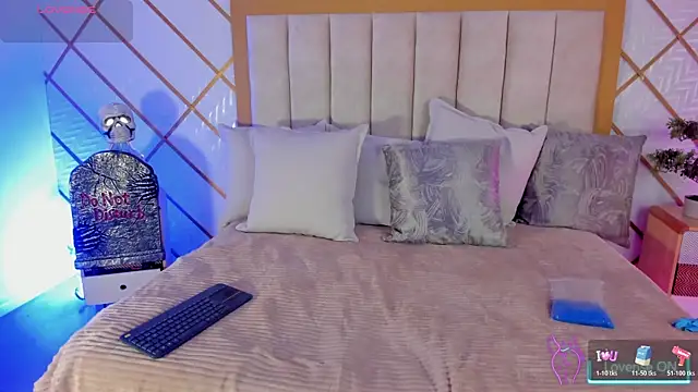 TamyHoney online show from October 2025 01:40:01 AM