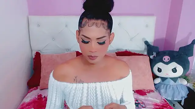 Snapshot of Amanda_bigx chatting on January 2026 05:12:01 AM Amanda bigx online show from January 2026 05:12:01 AM