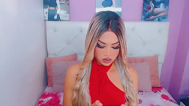 Snapshot of Amanda_bigx chatting on February 2026 04:35:02 AM Amanda bigx online show from February 2026 04:35:02 AM