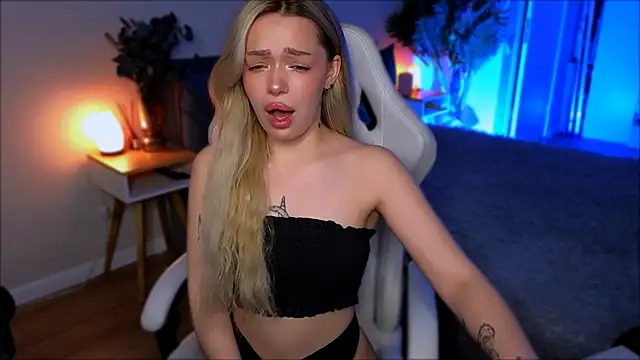 Lily Yin online show from February 2026 06:26:01 AM