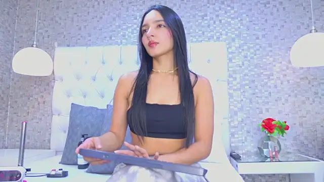 MiaSweeths online show from November 2025 09:36:01 AM