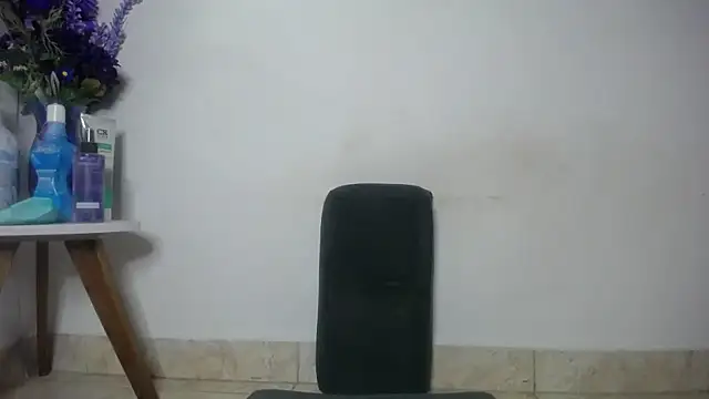 Eros Smit online show from November 2025 05:23:02 PM