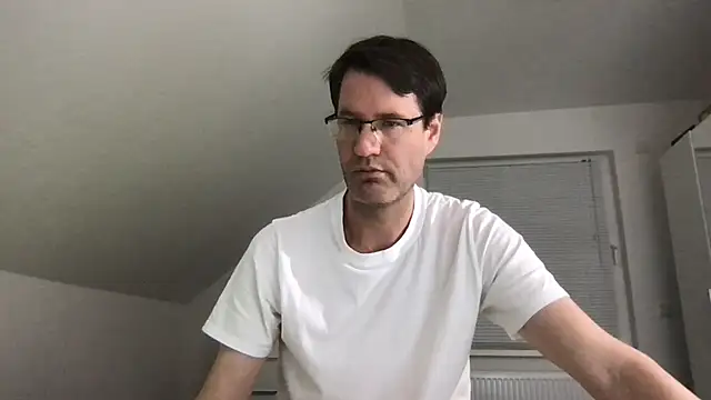 zxzx cam1 online show from February 2025 05:18:02 PM