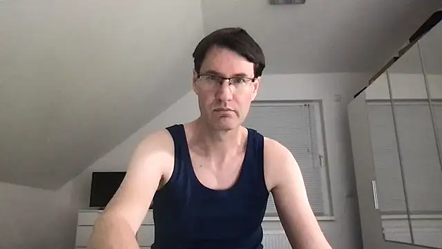 zxzx cam1 online show from March 2025 03:50:02 PM