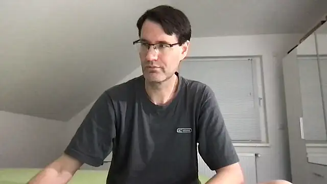 zxzx cam1 online show from October 2025 05:08:01 PM