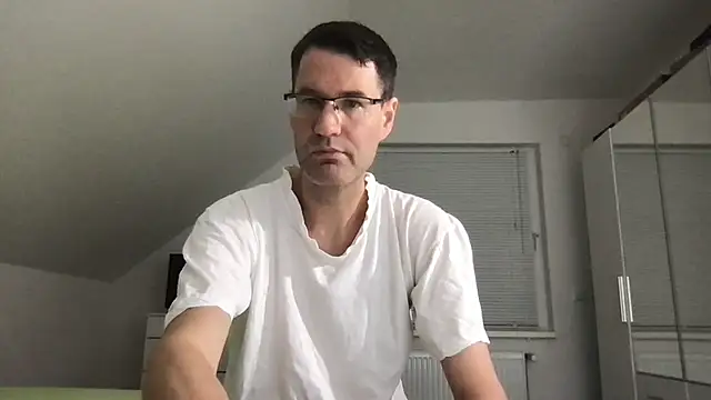 zxzx cam1 online show from November 2025 04:09:01 PM