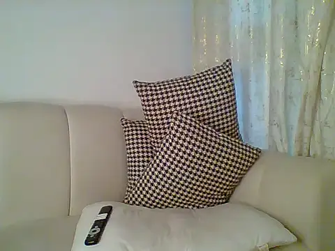 Snapshot of Saintadushe chatting on October 2025 01:33:02 PM Saintadushe online show from October 2025 01:33:02 PM