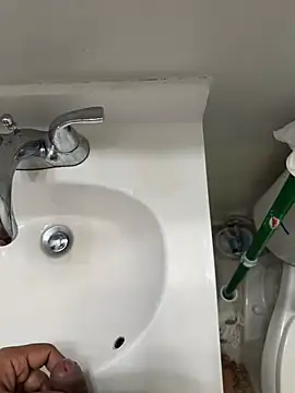 kiranx09 online show from February 2026 12:15:02 PM