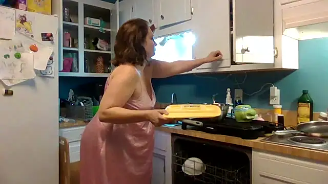 MilfyMrsRobinson online show from November 2025 12:20:01 AM