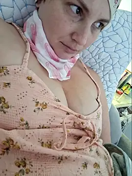 Snapshot of MilfyMrsRobinson chatting on March 2026 02:43:01 PM MilfyMrsRobinson online show from March 2026 02:43:01 PM