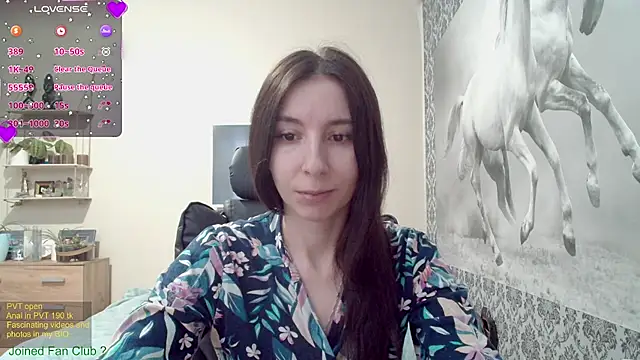 Snapshot of Wowpornoo chatting on January 2025 09:27:01 AM Wowpornoo online show from January 2025 09:27:01 AM